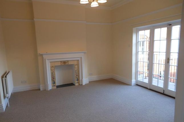Flat 3, 24 Park Avenue, Bedford, Beds photo 3