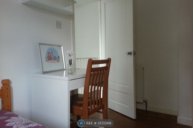 Single Room - 1st Floor