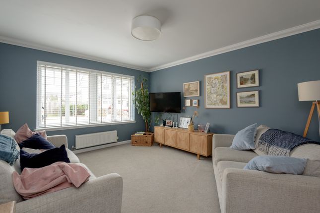 26, Douglas Marches, North Berwick photo 2