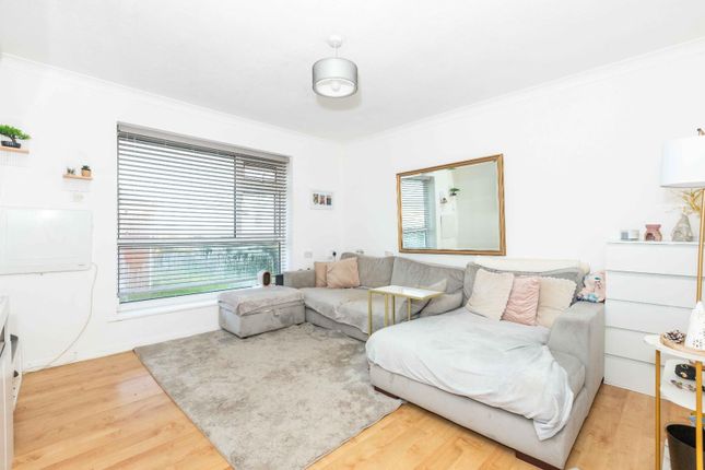 24, Sylvan Road, Lancing photo 2