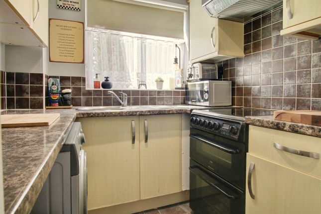 14, Bevills Close, Doddington photo 4