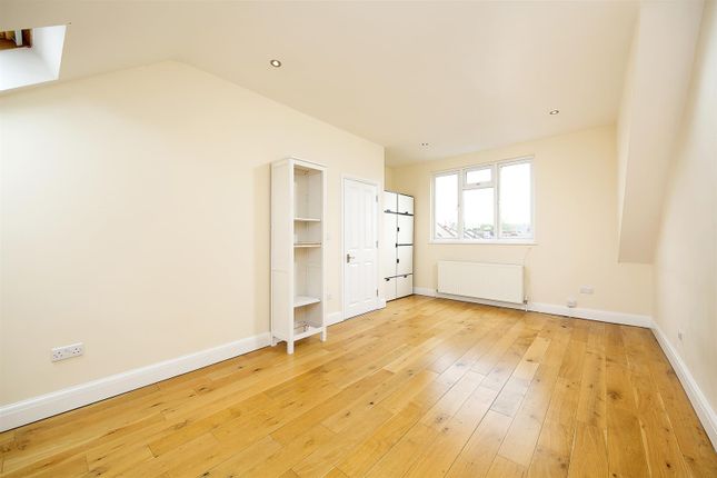 Acton Lane, London photo 4