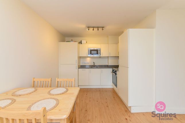 Flat 17, Brigadier House, London photo 2