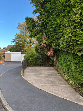 12, Pool Close, Telford photo 5