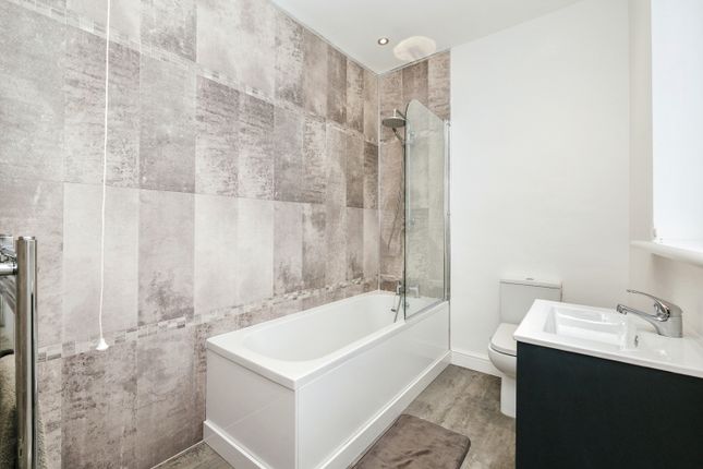 End terrace house for sale in Station Road, Leeds