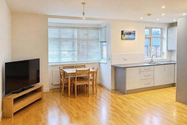 King Georges Avenue, Watford photo 2
