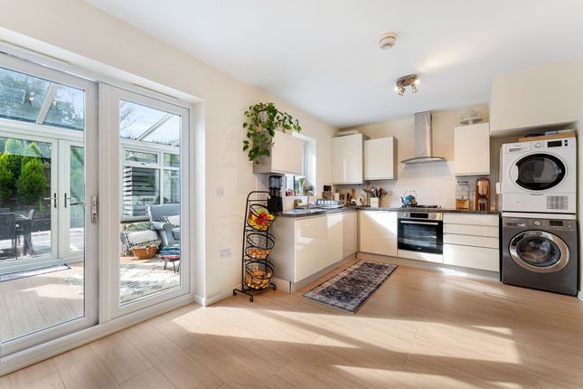 25 Brackendale, Runcorn photo 4