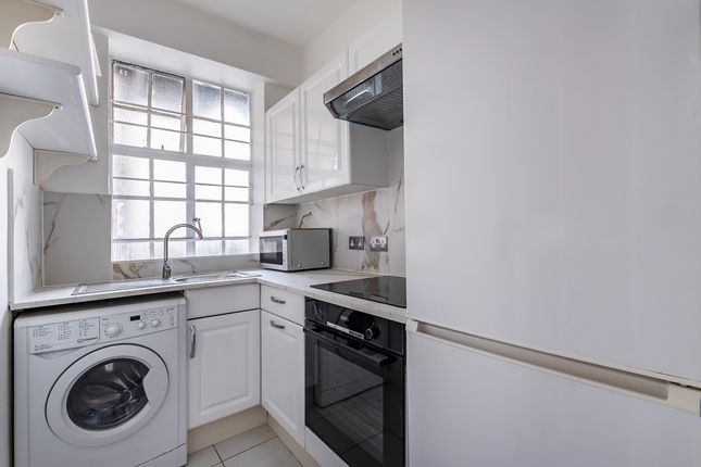 8, Wigmore Court, 120, Wigmore Street, London photo 3
