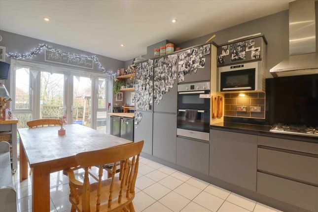 6, Cravenwood Close, Weeley photo 3