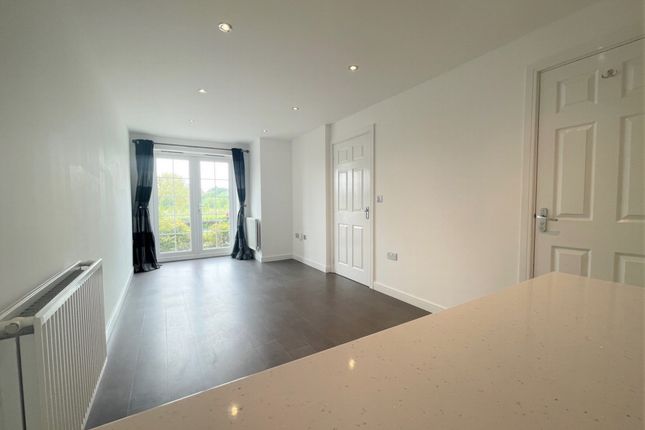 33, Georgian Way, Kidderminster photo 4