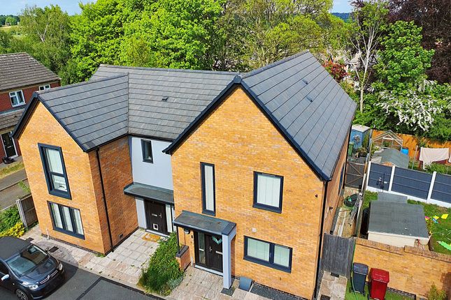 3-bed house on 24, Meadow Bank, Alfreton, £230,000