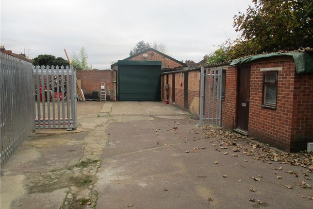 Warehouse to let in 52A, Bedford Road, Bedford