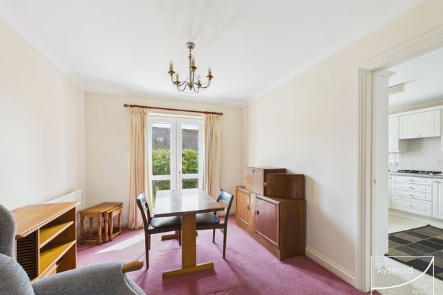 4 Weekaborough Drive, Paignton photo 3