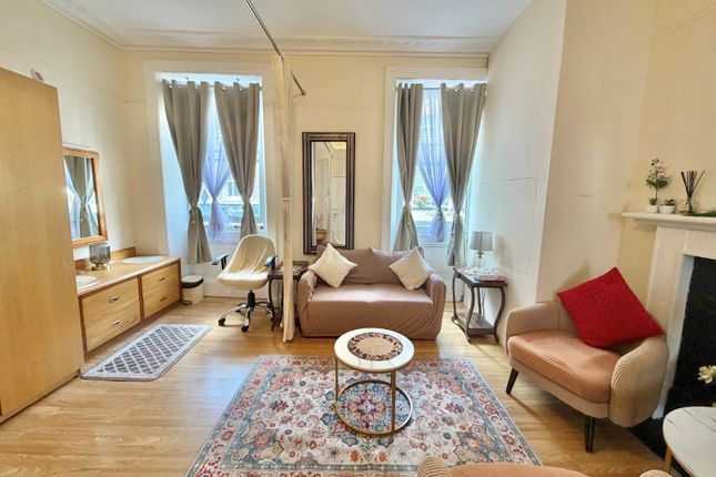 Flat 1, 2 New Quebec Street, Marylebone, London photo 3