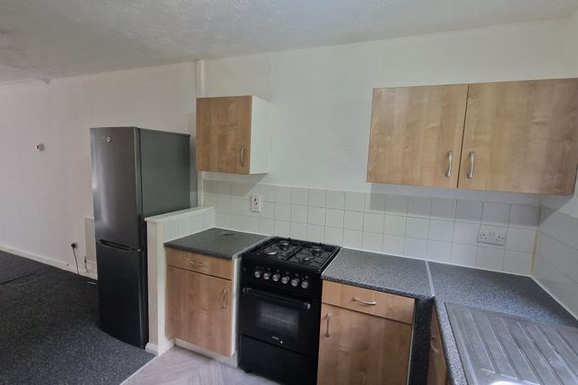 3, Padarn Close, Sedgley photo 4