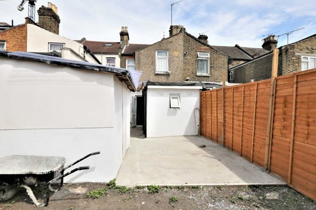 560, Green Street, London photo 5
