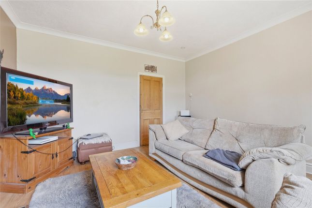 21, Winewall Lane, Colne photo 4