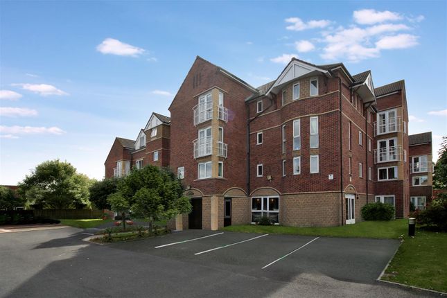 Flat for sale in Marden Avenue, Cullercoats, North Shields