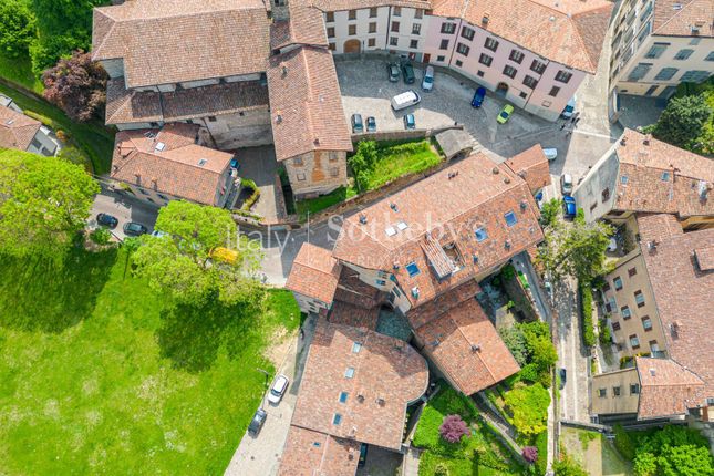 Duplex for sale in Via Porta Dipinta, Bergamo, Lombardia