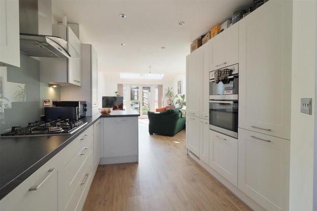 8, Curbar Rise, CHESTERFIELD photo 5