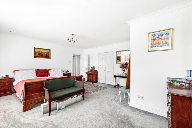 Cheltenham House, Woodford Green photo 4