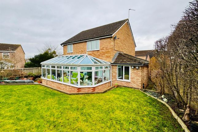 8, Buckfast Close, Hereford photo 2