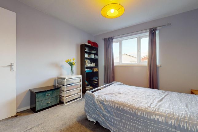 Thumbnail Room to rent in Skelley Road, London