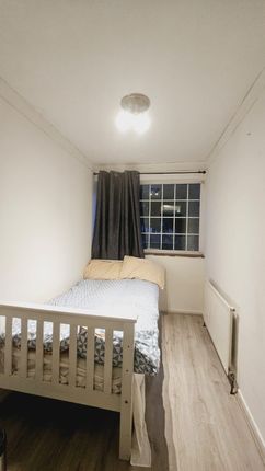 19, West Arbour Street, London photo 3