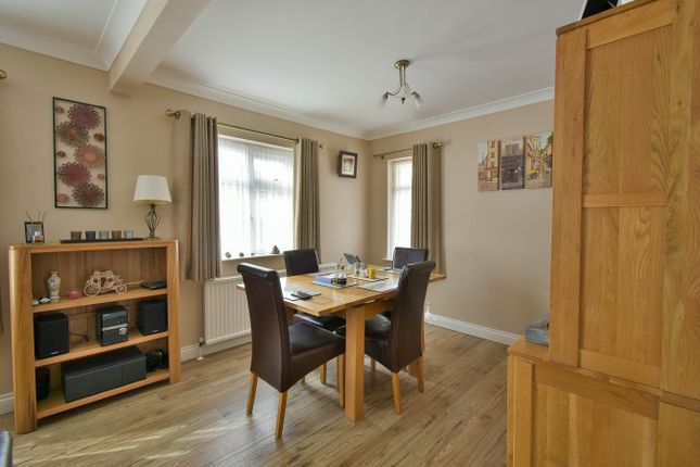 11, Deans Close, Bexhill-on-Sea photo 3