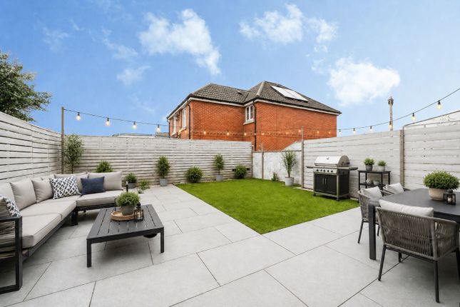 214a, Bursledon Road, Southampton photo 4