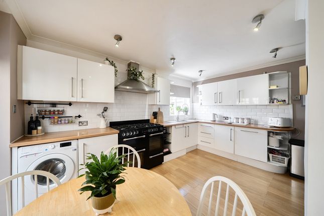 162, Torbay Road, Middlesex photo 4