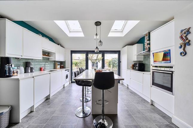 130, Aragon Road, Morden photo 4