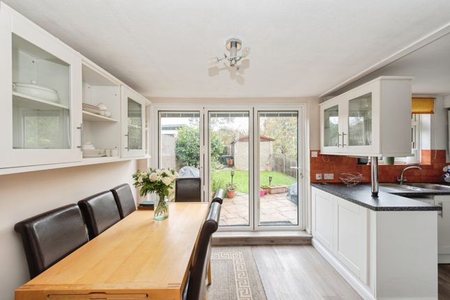 178, Kingshill Avenue, Worcester Park photo 4