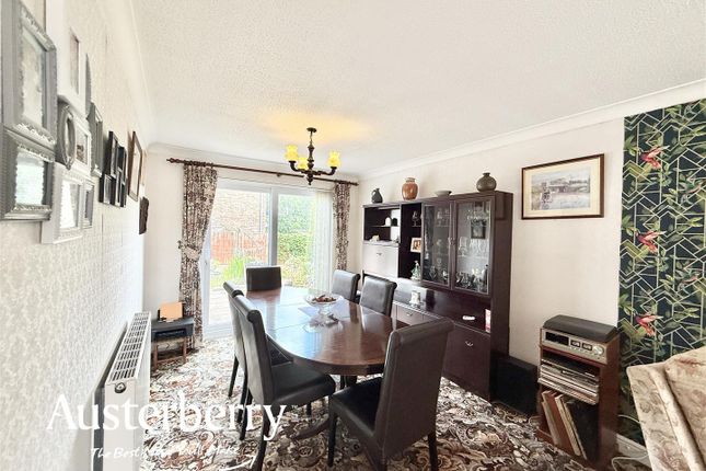 33, Pilsden Place, Stoke-On-Trent photo 4