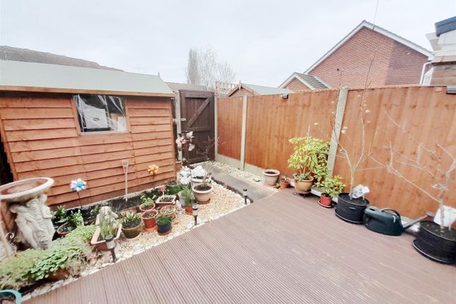 Terraced house for sale in Braunston Drive, Hayes