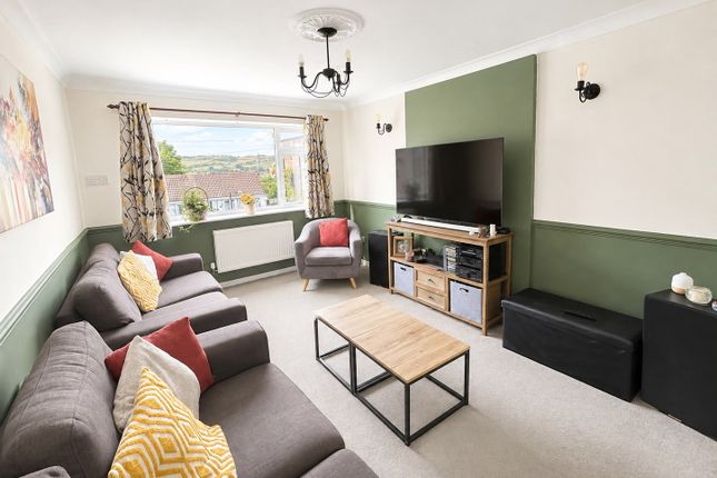 40, Alpine Rise, Bradford photo 4