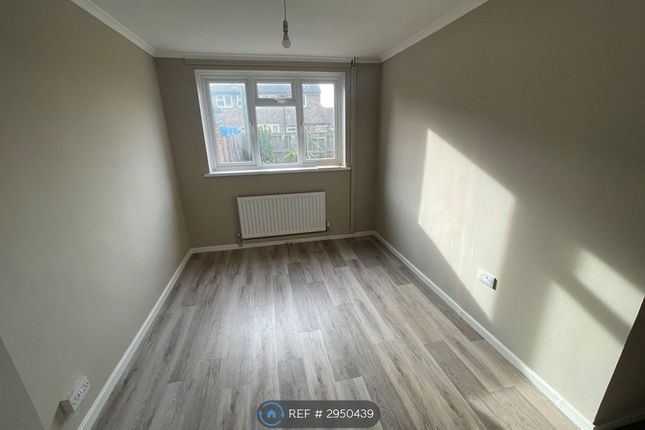 Retford Grove, Hull photo 5