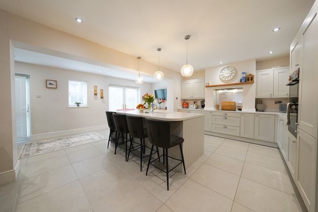 58b Huncote Road, Leicester photo 2