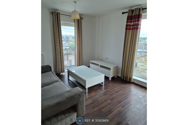 Flat, Gary Court London Road, Croydon photo 2