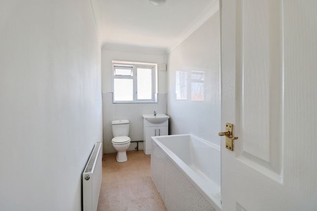 150B, London Road, Benfleet photo 3