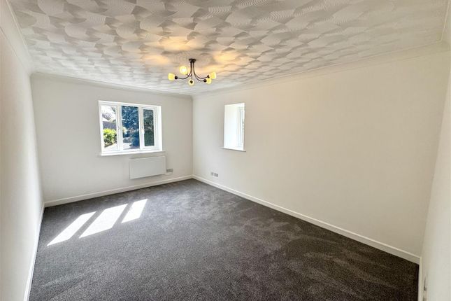 7, Meads Court,, Bulwark Avenue, Chepstow photo 2