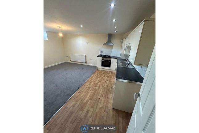 Bentley Court, A Gladstone Road Seaforth, Liverpool photo 2