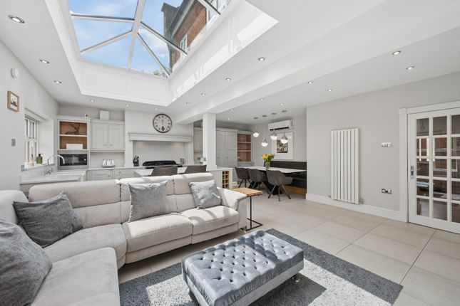 27 Broughton Close, Grappenhall, Warrington photo 4