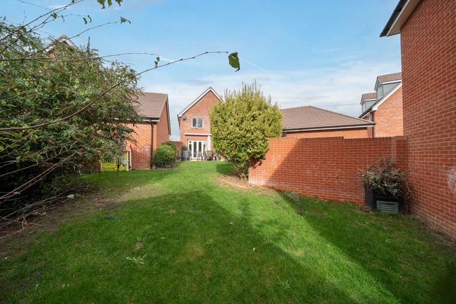 66 Alder Road, Andover photo 4