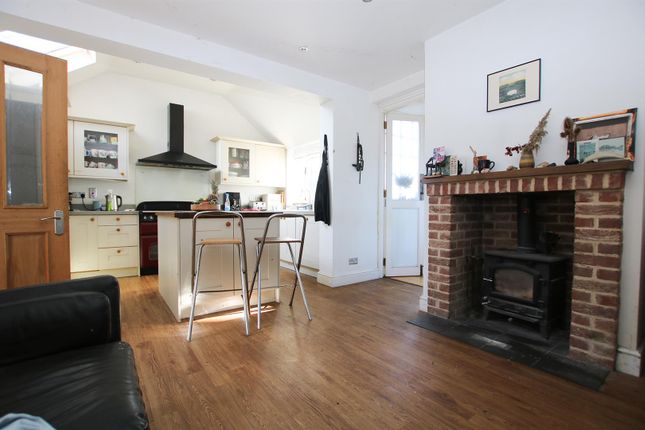 8, Laceys Lane, Newmarket photo 4