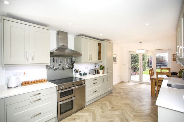 5, Cherry Tree Close, Lutterworth photo 2