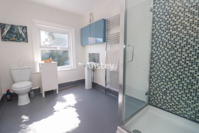 Terraced house to rent in Milton Road, Southampton