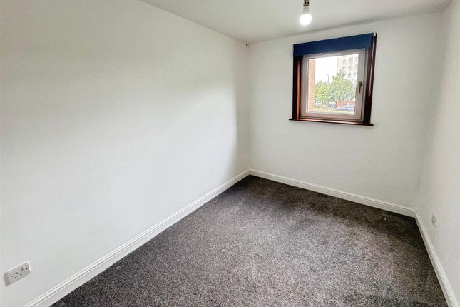 19, Nairn Place, Clydebank photo 5