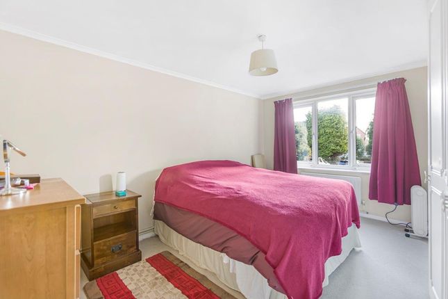 Flat for sale in Douglas Road, Harpenden