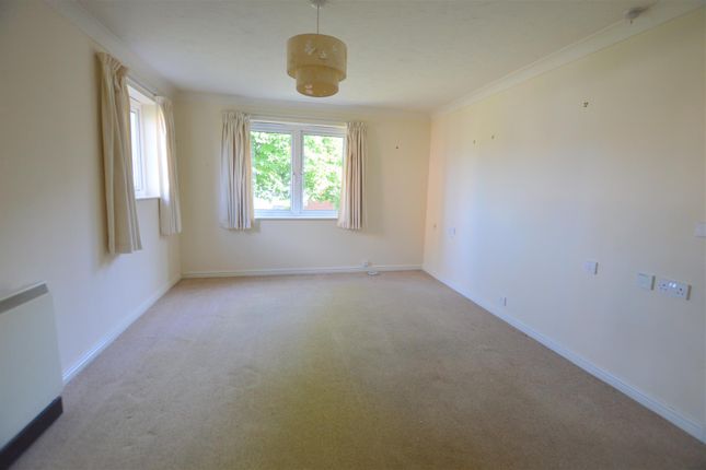 Property for sale in Lowbourne, Melksham
